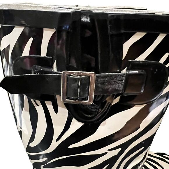 Dirty Laundry Black and White Zebra Print Rain Boots - Picture 10 of 11